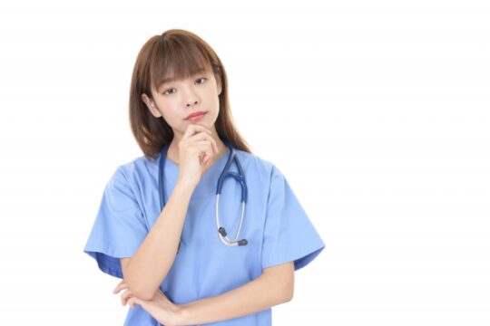 看護師になるには大学進学と専門学校どっちがおすすめ？